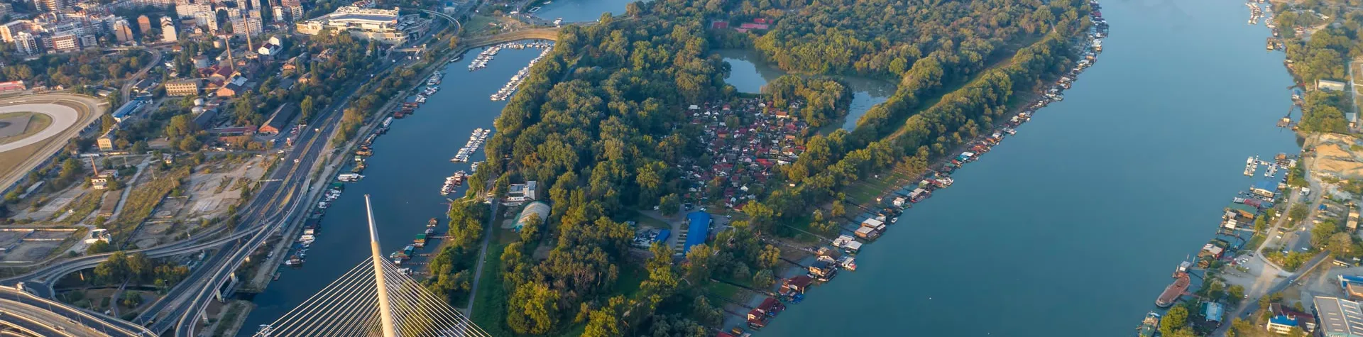 Ada Ciganlija och sjön Savska Jezero.